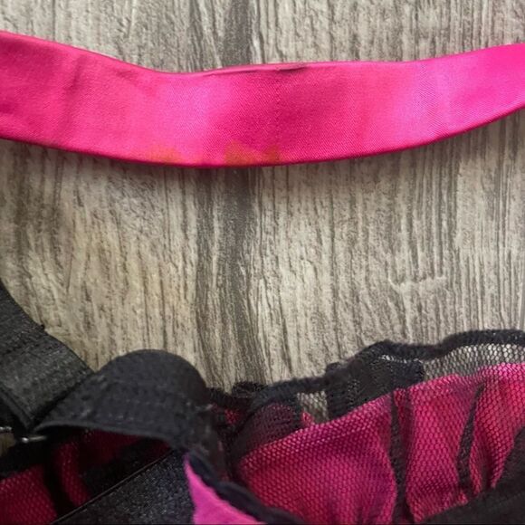 Cacique Hot Pink Satin Ruffle Frill Underwire Bra 42DD - Picture 5 of 7